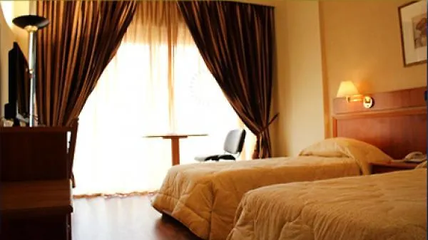 Charles Hotel Beirut 3*,