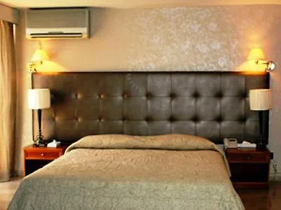 Charles Hotel Beirut 3*,
